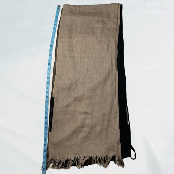 BCBGMaxAzria Tan and Black Fringe Blanket Scarf One Size - Picture 12 of 13
